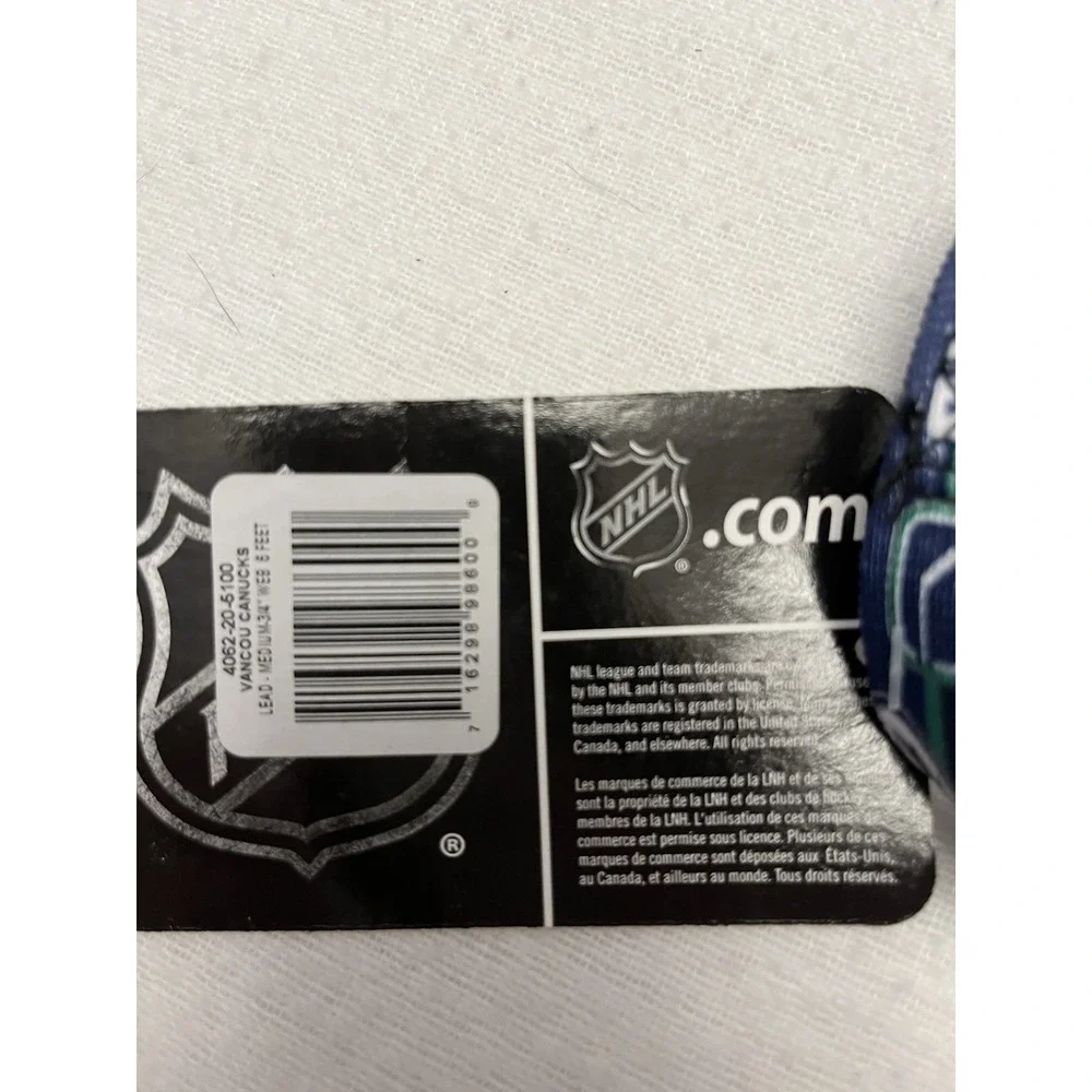 Vancouver Canucks Doggie Leash NWT